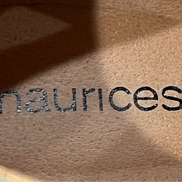 Size 12 Maurices Booties Boots tan beige EUC - Picture 5 of 10